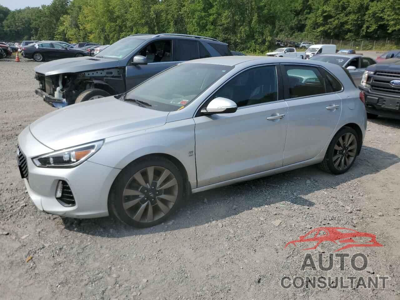 HYUNDAI ELANTRA 2018 - KMHH55LC3JU023799