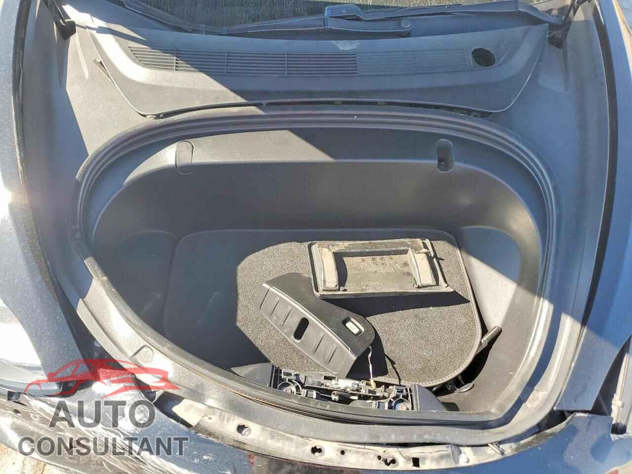 TESLA MODEL 3 2019 - 5YJ3E1EA4KF325700