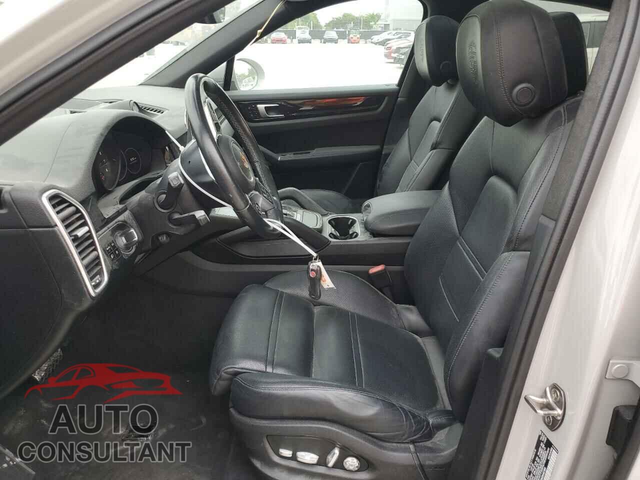 PORSCHE CAYENNE 2021 - WP1BA2AY0MDA40789