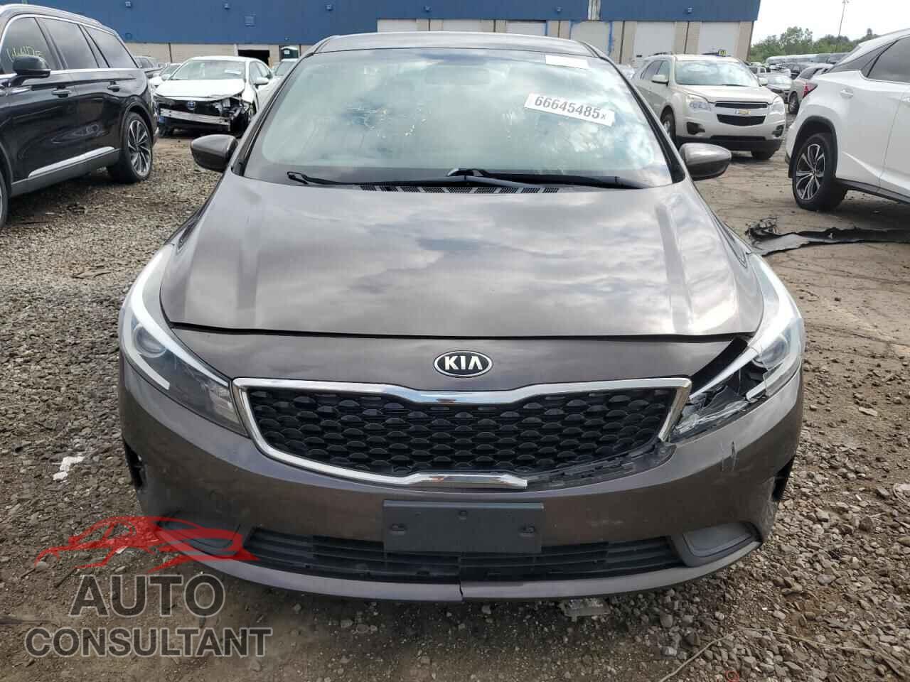 KIA FORTE 2018 - 3KPFK4A71JE166978