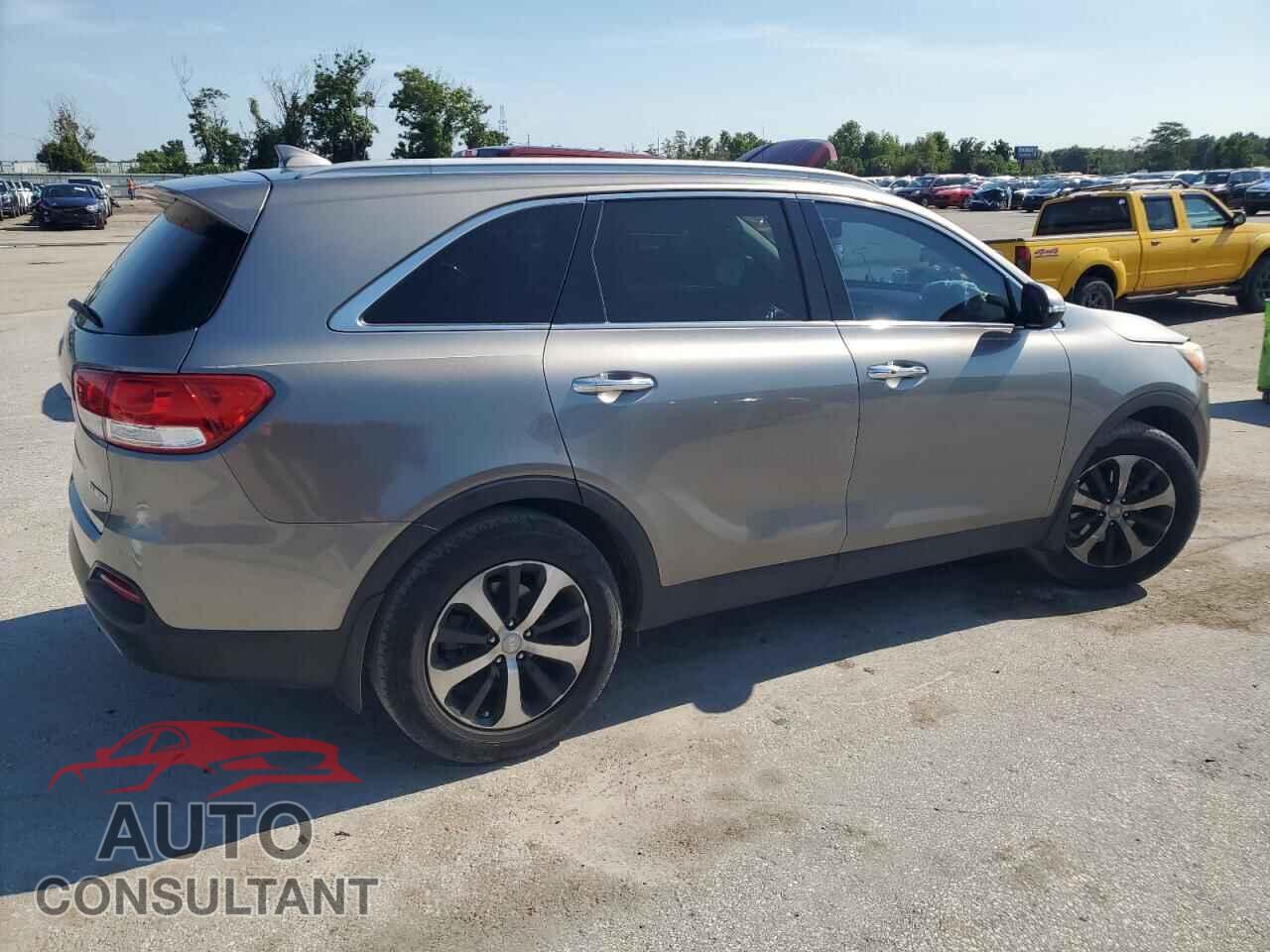 KIA SORENTO 2017 - 5XYPH4A13HG211334