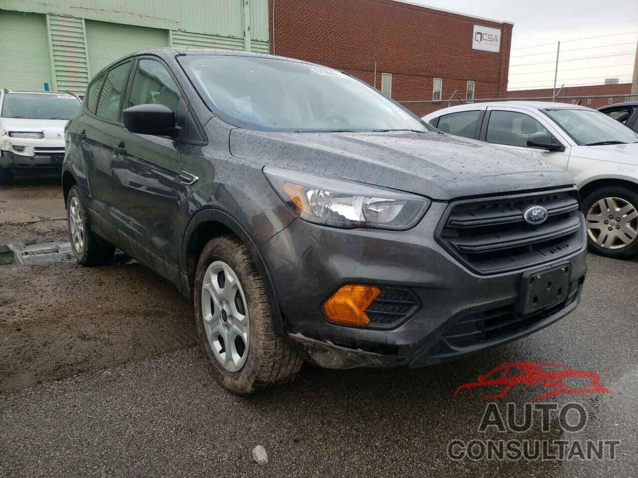 FORD ESCAPE 2018 - 1FMCU0F72JUB39817