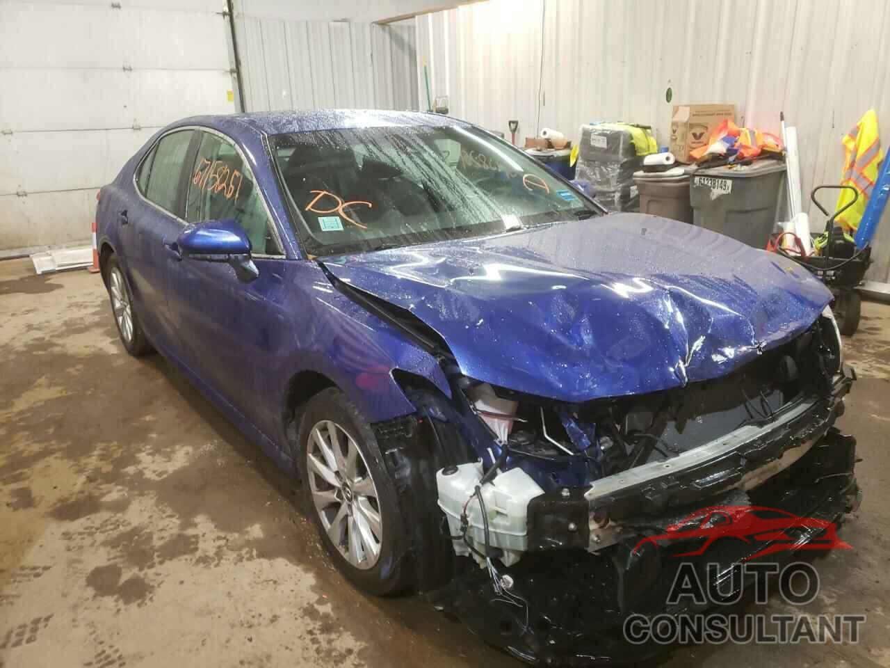 TOYOTA CAMRY 2018 - 4T1B11HK9JU597091