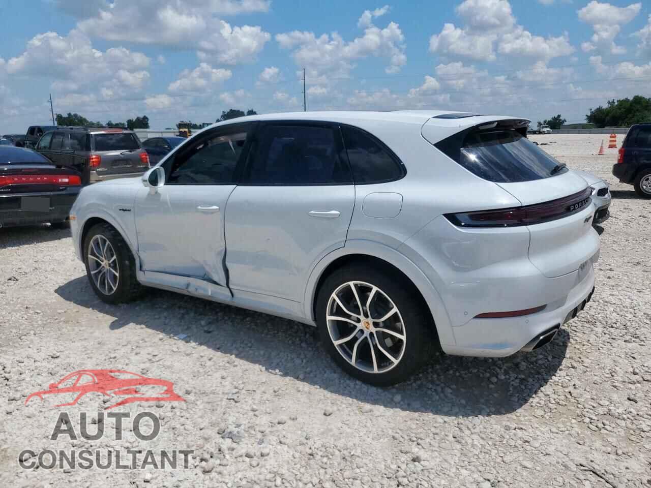 PORSCHE CAYENNE 2024 - WP1AE2AY4RDA29821