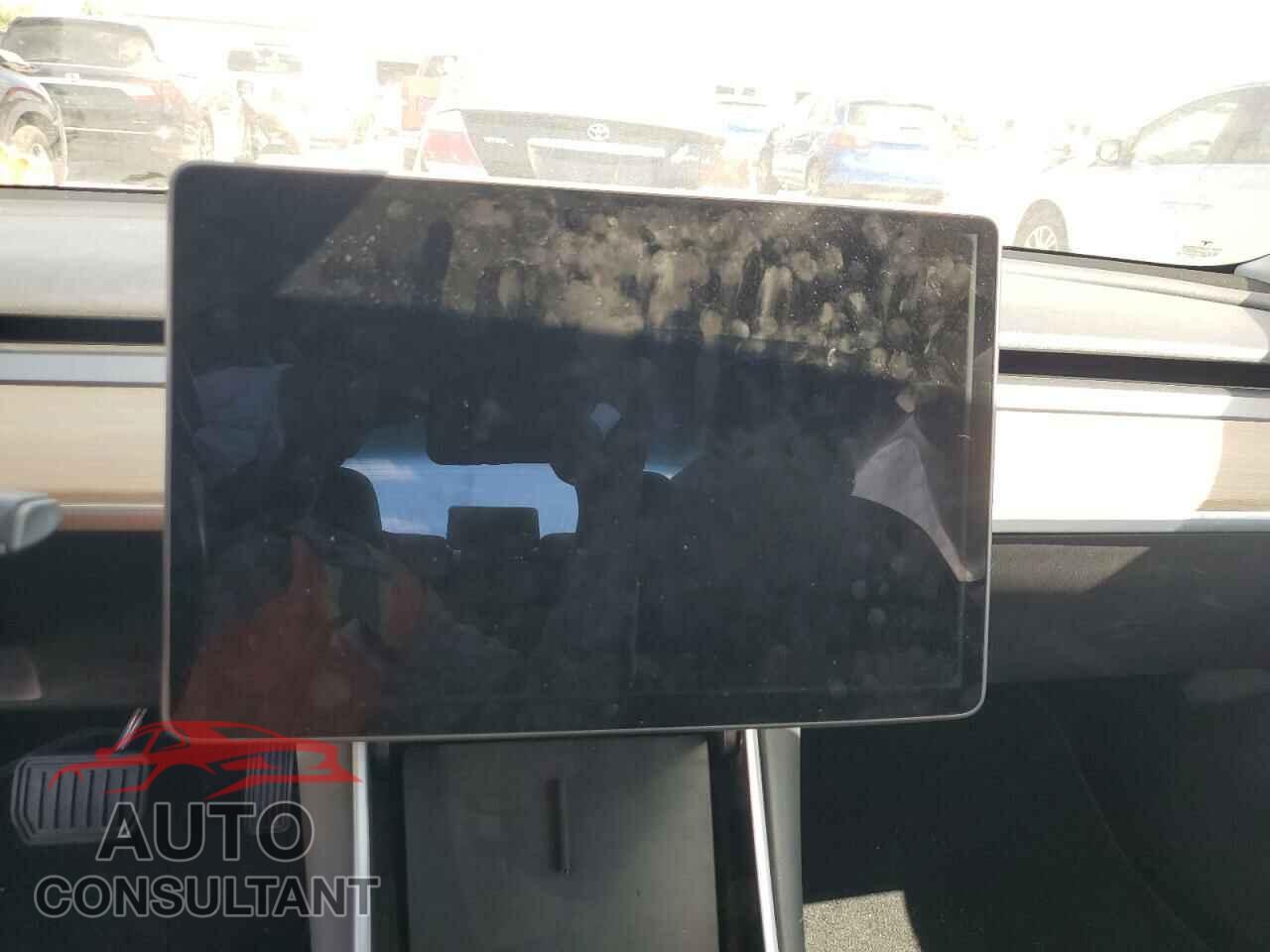 TESLA MODEL 3 2018 - 5YJ3E1EA1JF048468