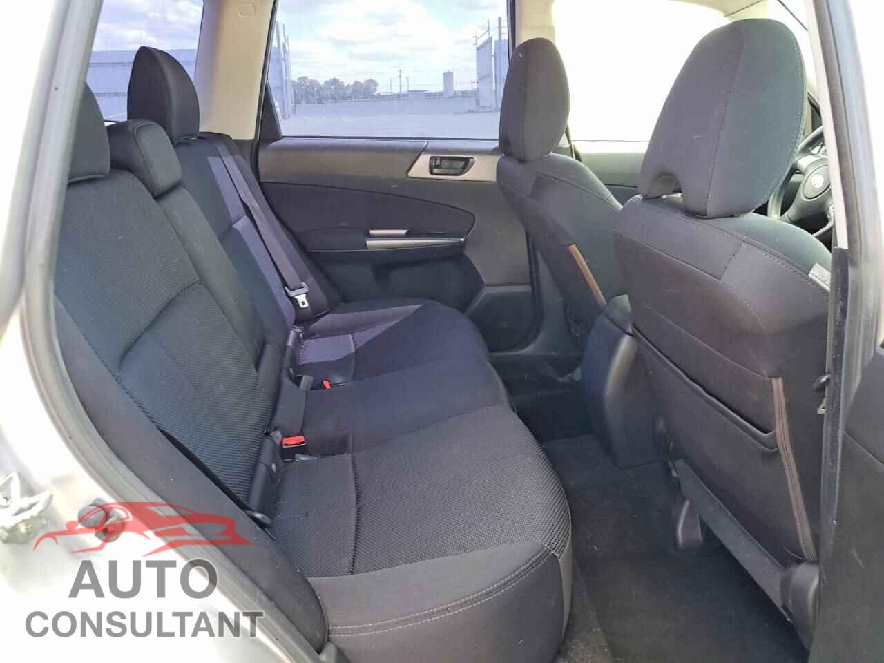 SUBARU FORESTER 2011 - JF2SHABC9BH748024