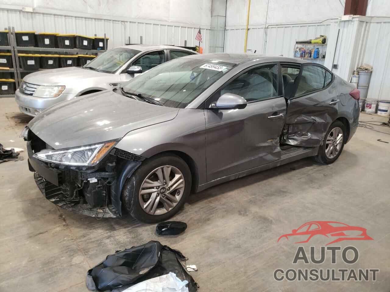 HYUNDAI ELANTRA 2019 - 5NPD84LF5KH443736