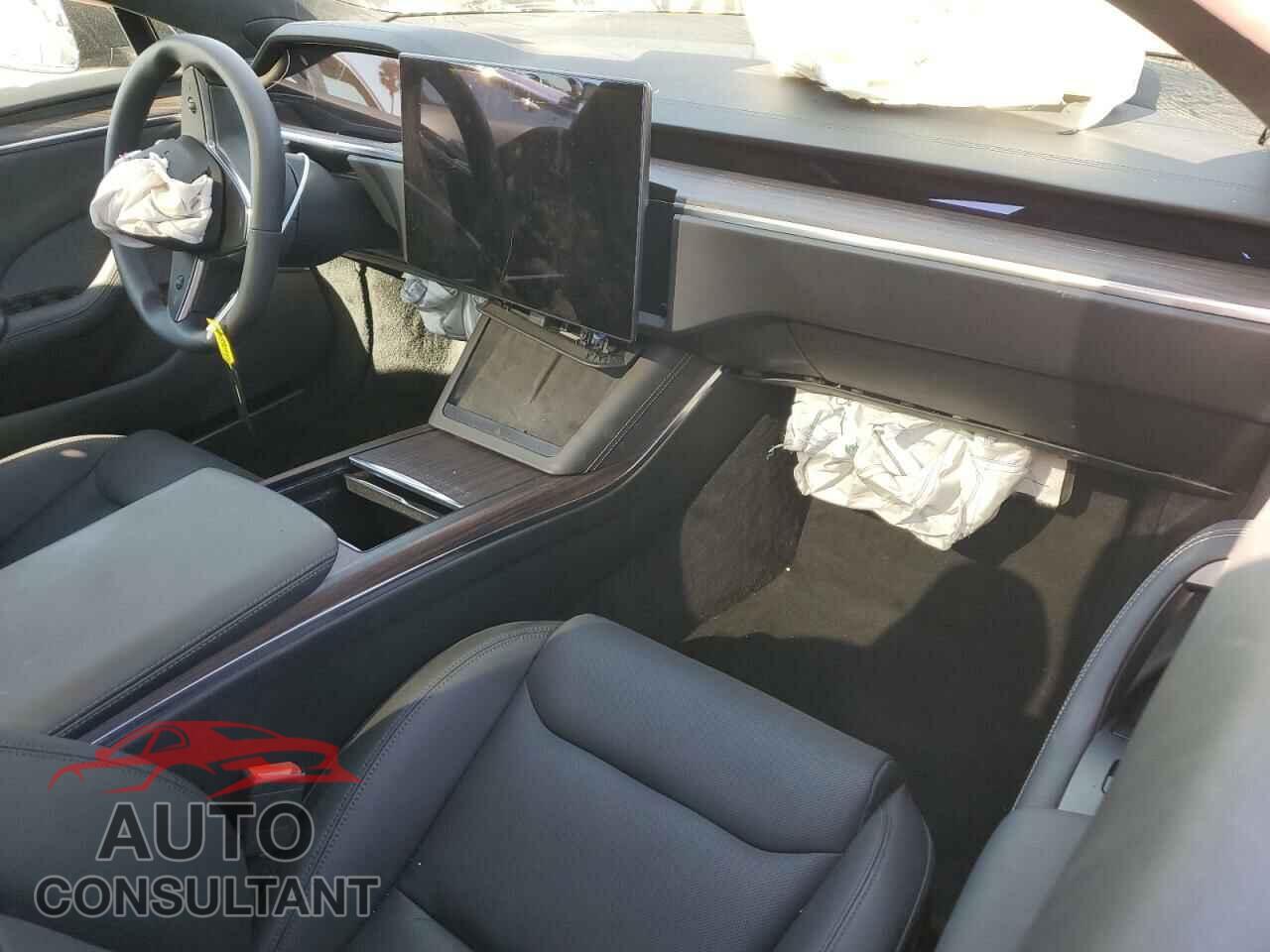 TESLA MODEL S 2023 - 5YJSA1E58PF505781