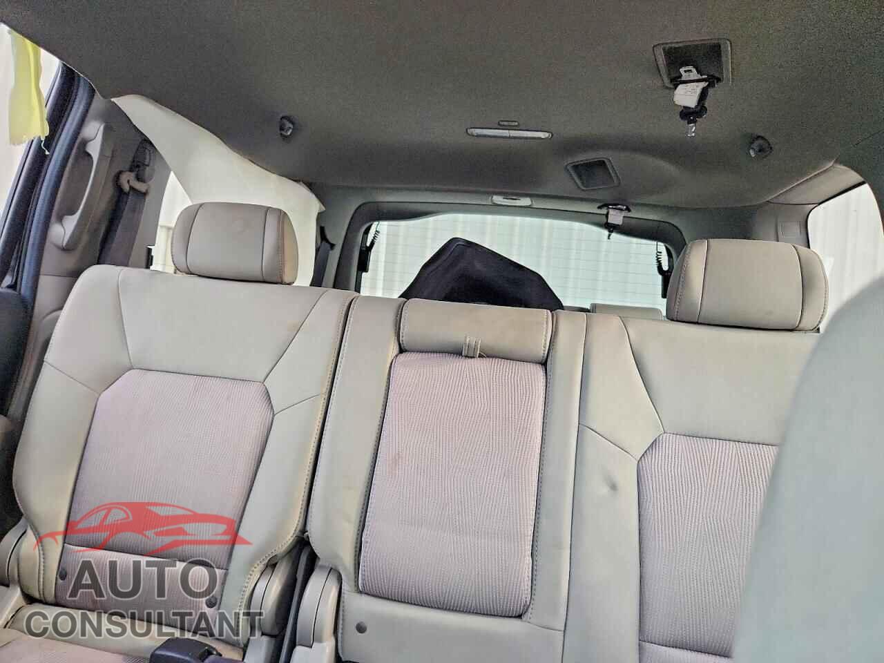 HONDA PILOT 2011 - 5FNYF4H42BB106762