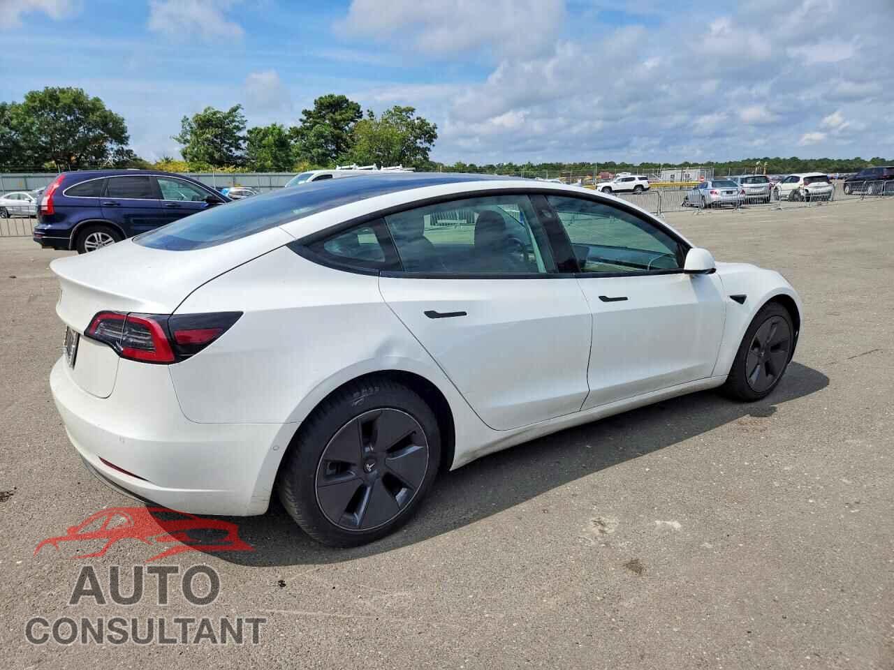 TESLA MODEL 3 2021 - 5YJ3E1EA0MF851972