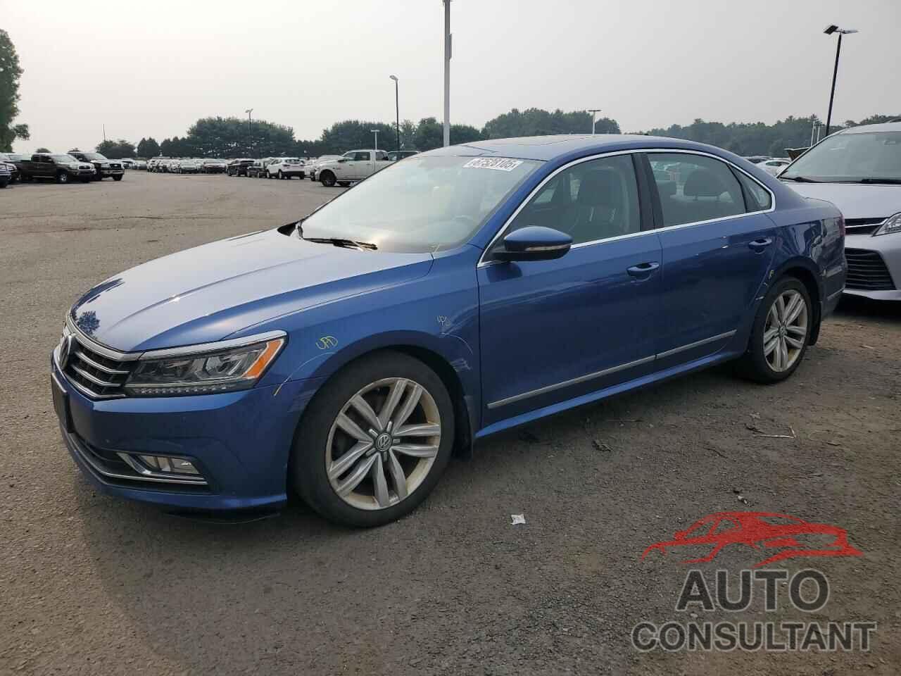 VOLKSWAGEN PASSAT 2017 - 1VWGT7A33HC048641