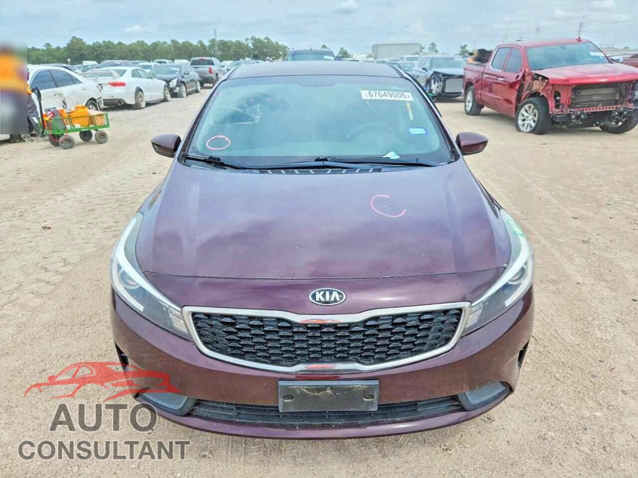 KIA FORTE 2018 - 3KPFK4A73JE167923