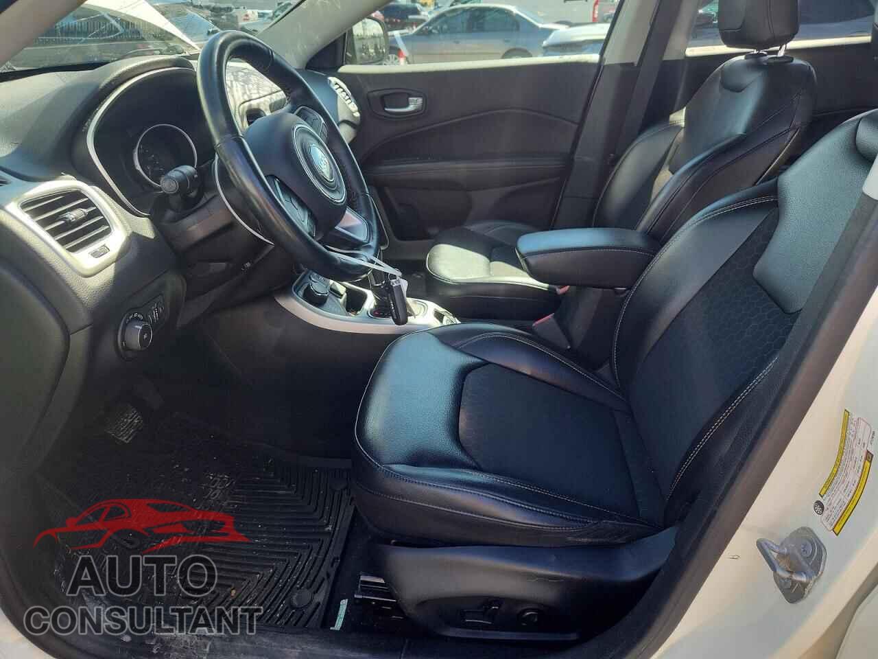 JEEP COMPASS 2018 - 3C4NJDBB0JT179153
