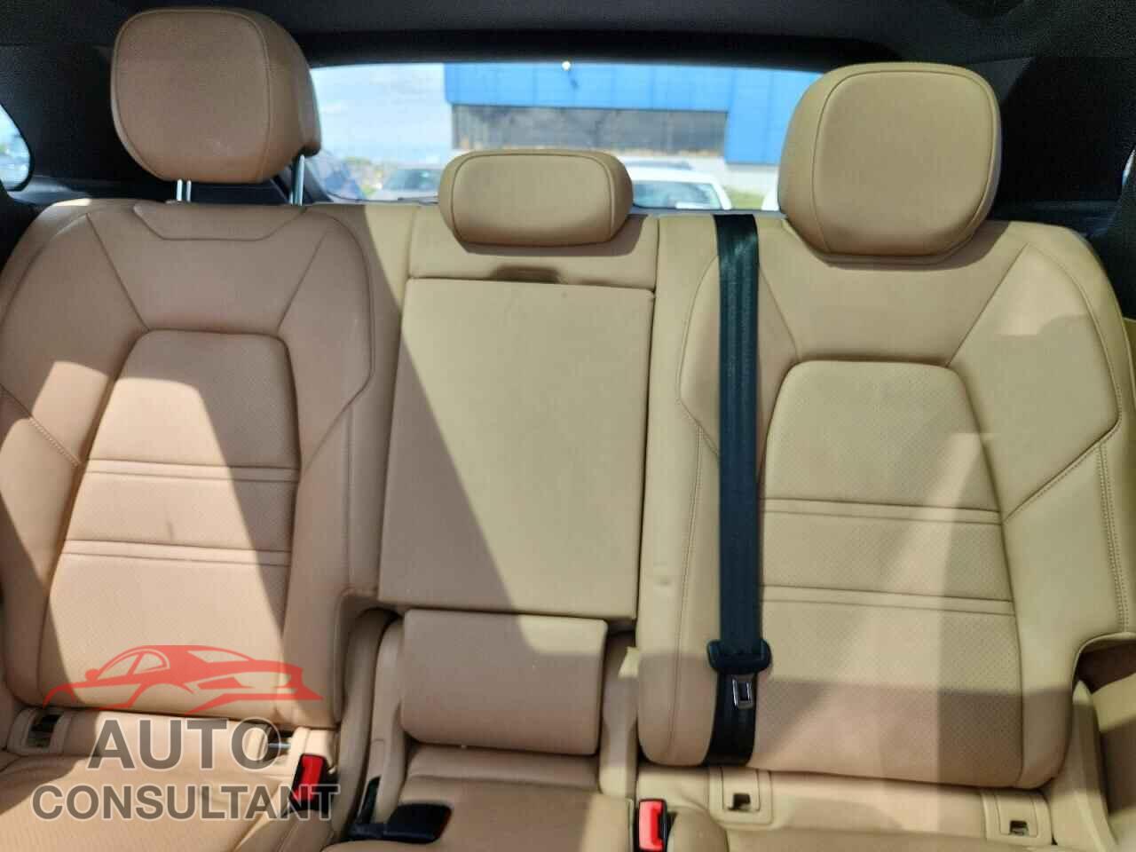 PORSCHE CAYENNE 2020 - WP1AA2AY3LDA02452