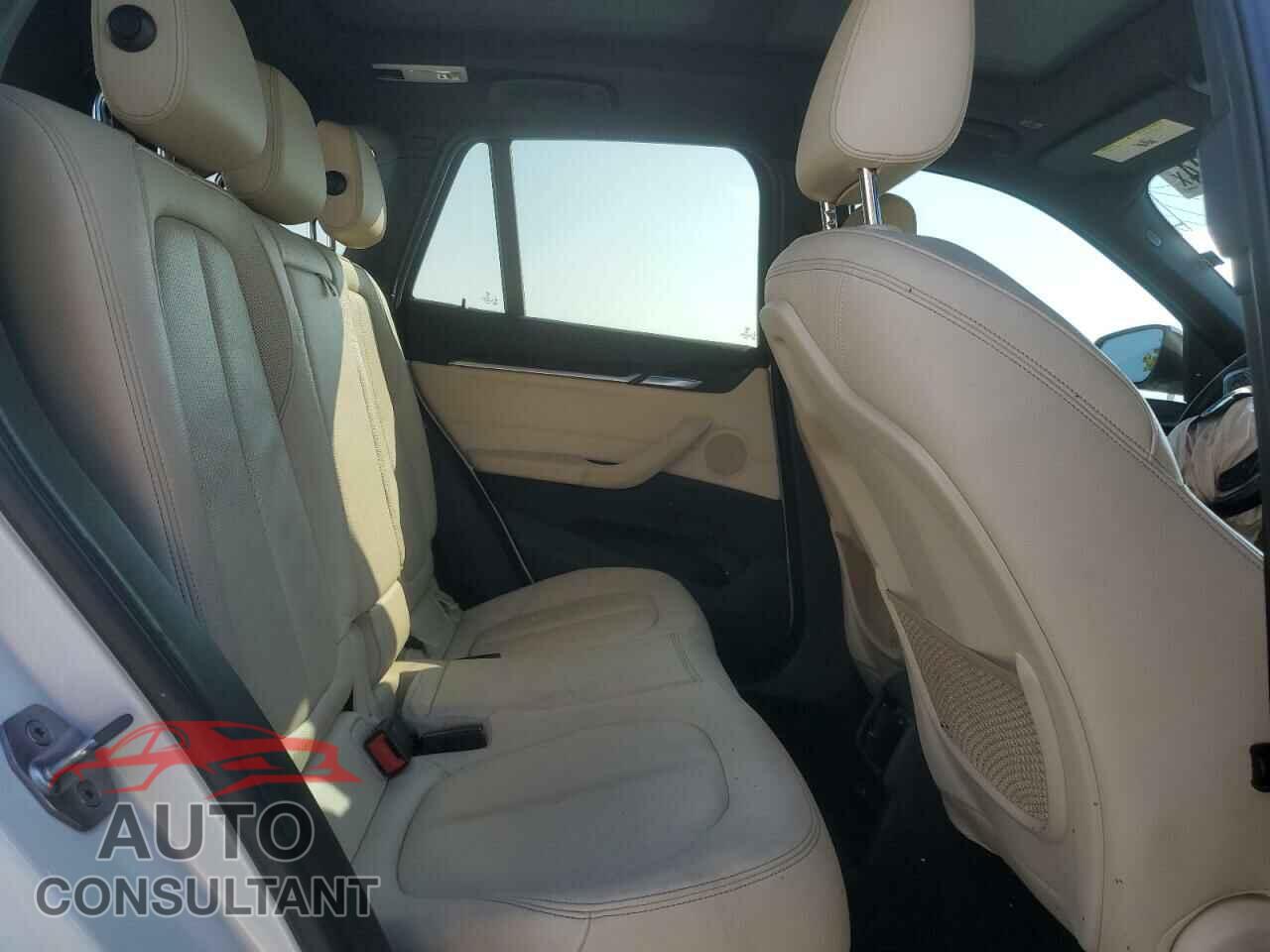 BMW X1 2017 - WBXHT3C34H5F87289
