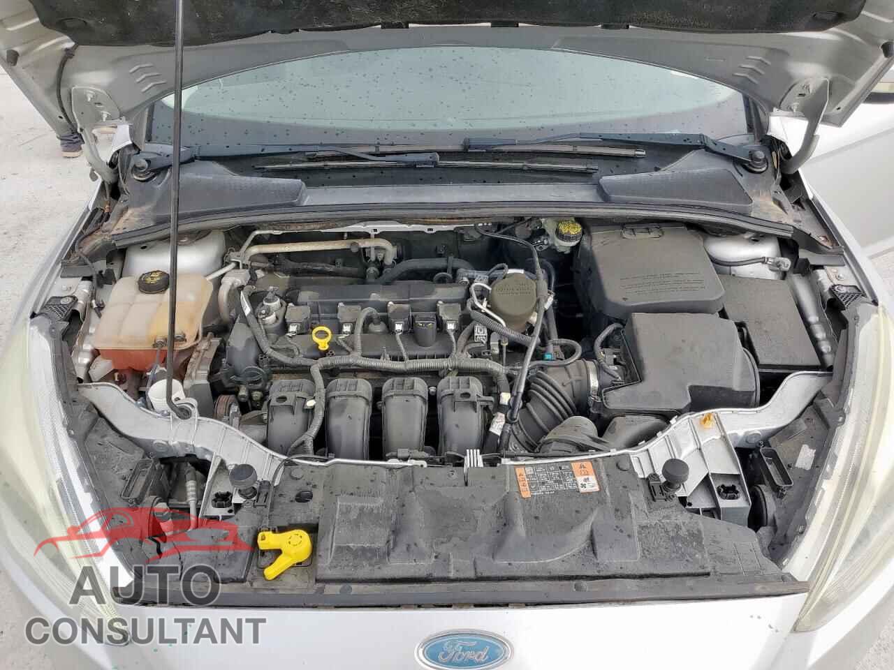 FORD FOCUS 2015 - 1FADP3J20FL299548
