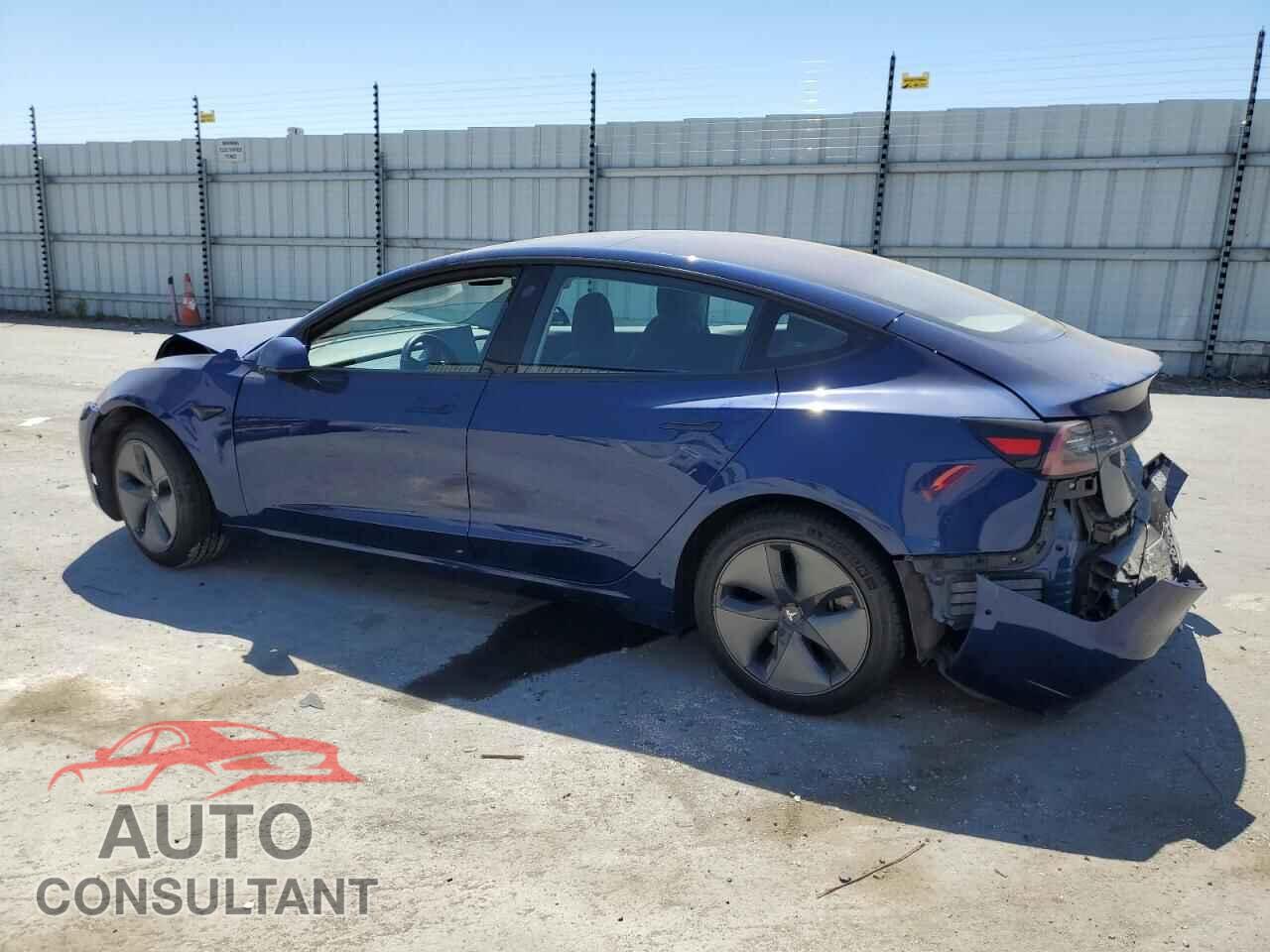 TESLA MODEL 3 2018 - 5YJ3E1EA4JF037013