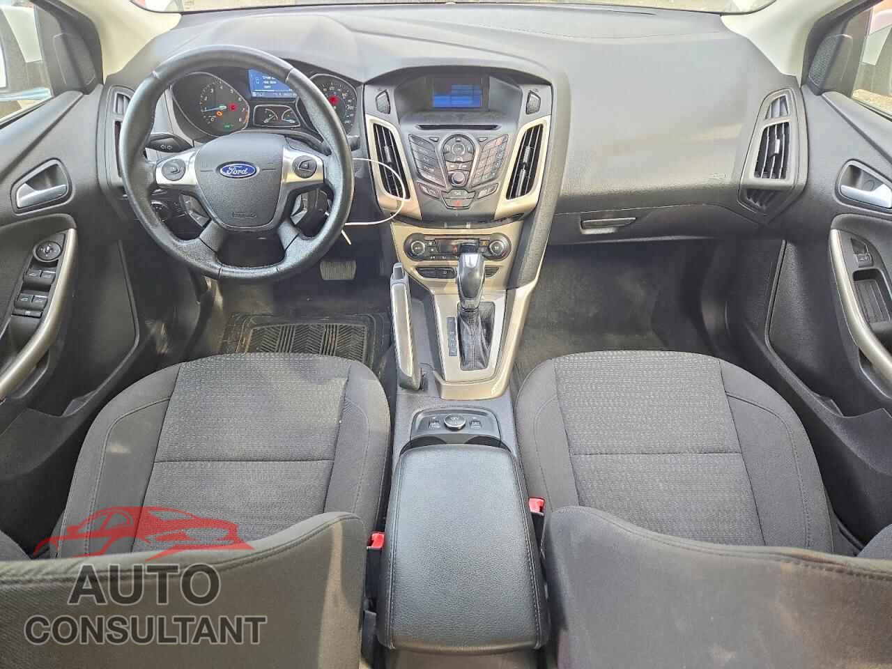 FORD FOCUS 2012 - 1FAHP3H28CL388903