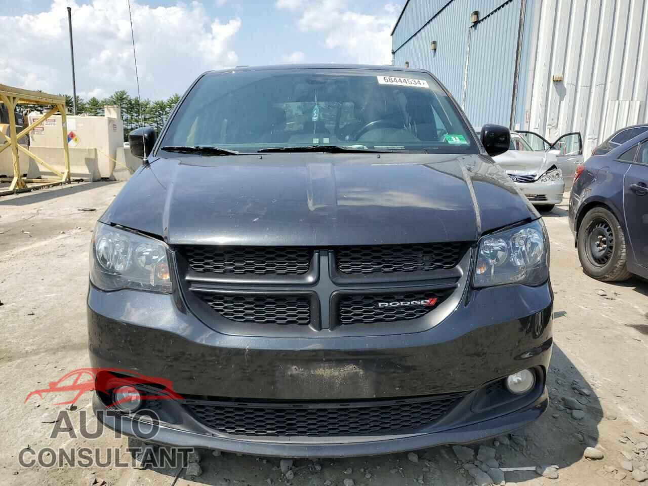 DODGE CARAVAN 2018 - 2C4RDGEG2JR346052