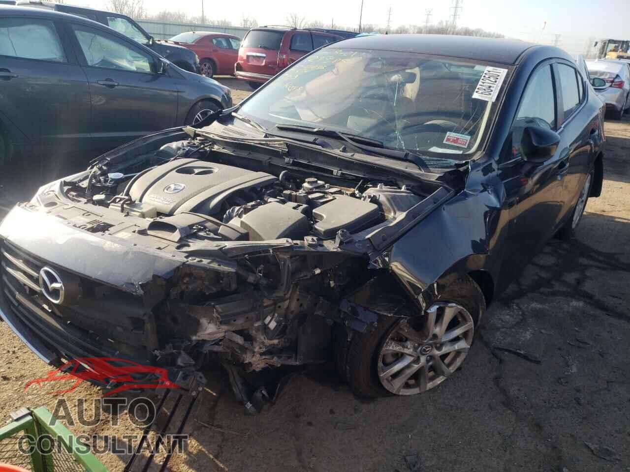 MAZDA 3 2018 - 3MZBN1U76JM160046