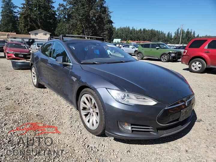 TESLA MODEL S 2015 - 5YJSA1E28FF111394