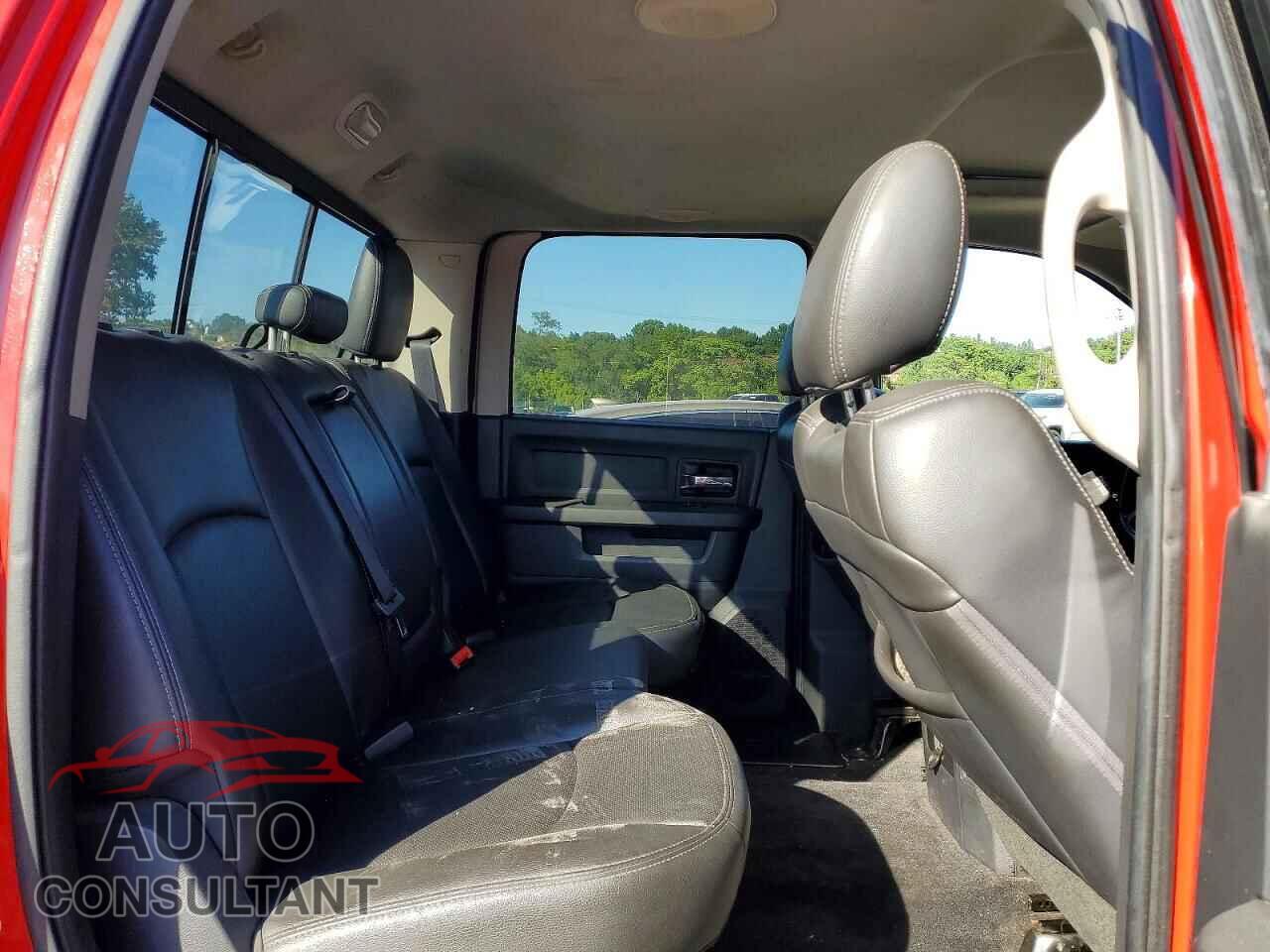 DODGE RAM 1500 2012 - 1C6RD7MT7CS316956
