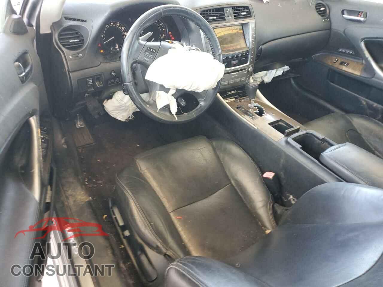 LEXUS IS 2010 - JTHFF2C25A2510284