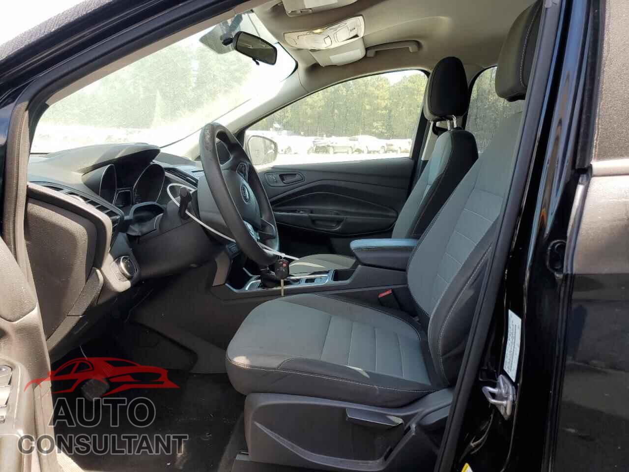 FORD ESCAPE 2017 - 1FMCU0F72HUB26818