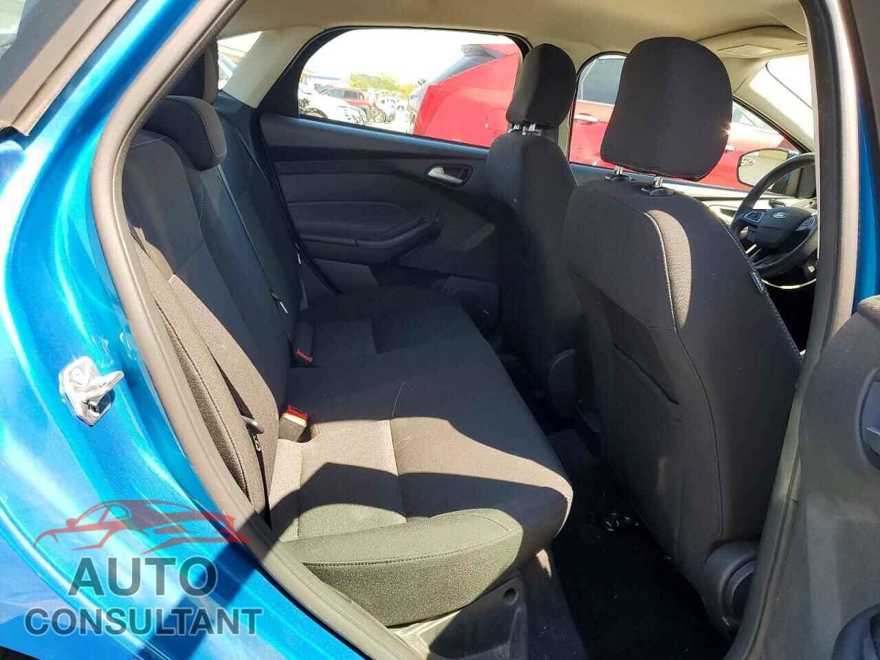 FORD FOCUS 2017 - 1FADP3F2XHL236856