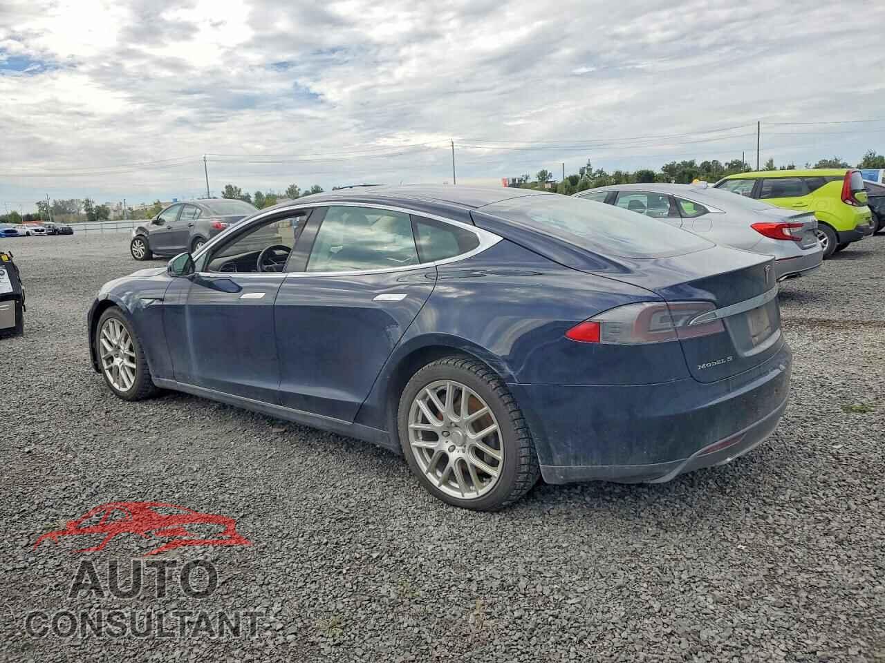 TESLA MODEL S 2013 - 5YJSA1DN8DFP05296