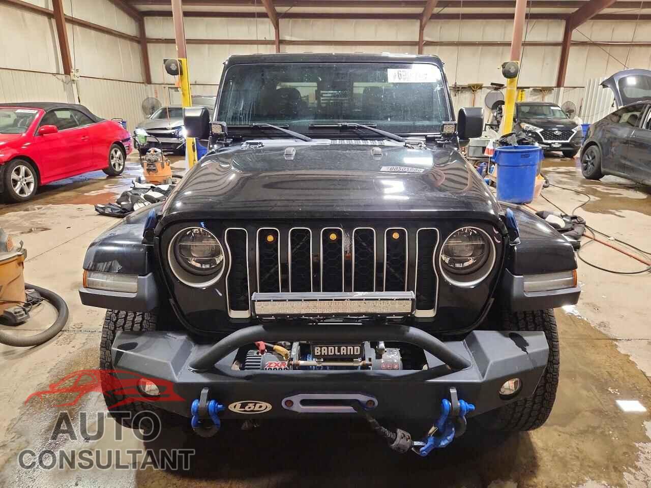 JEEP GLADIATOR 2020 - 1C6HJTFG9LL124008
