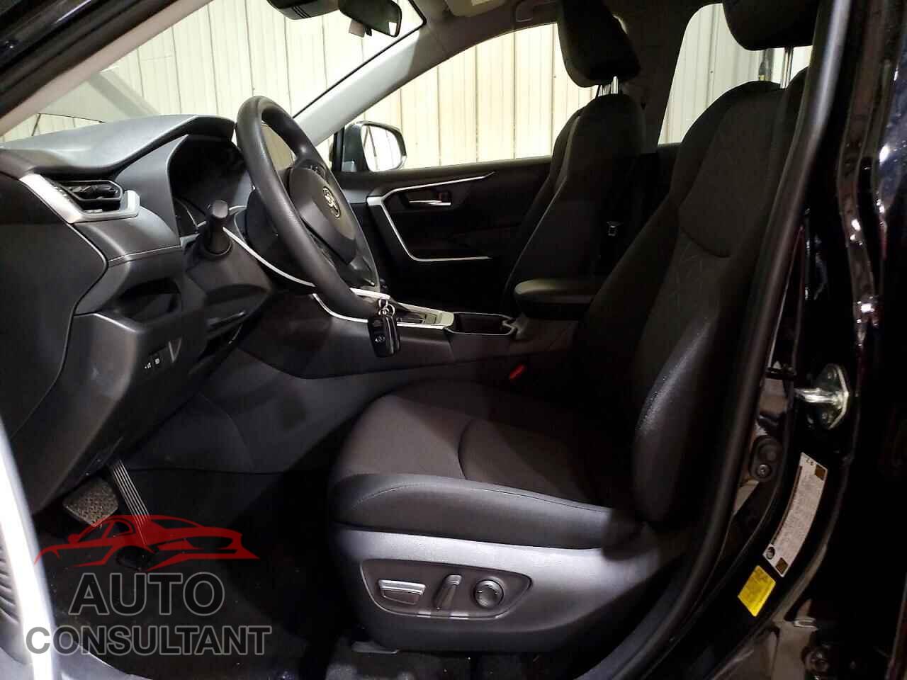 TOYOTA RAV4 2025 - JTMP1RFV8SJ045722