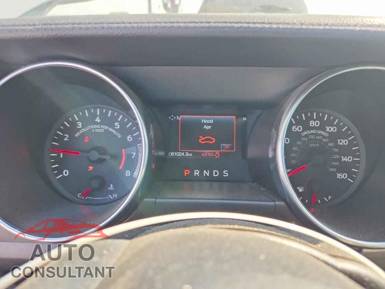FORD MUSTANG 2020 - 1FATP8UH5L5148097