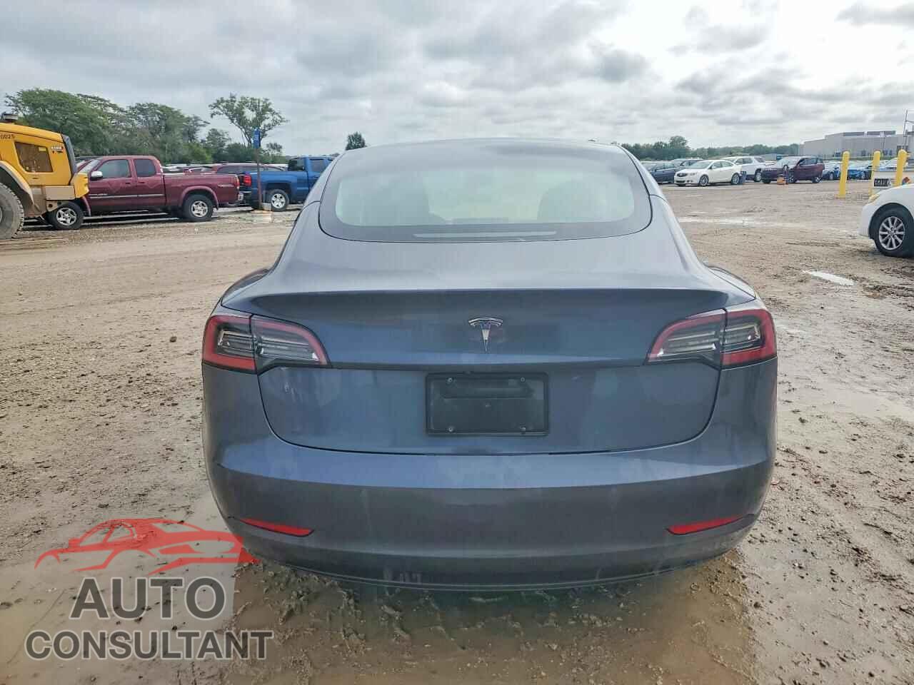 TESLA MODEL 3 2022 - 5YJ3E1EA0NF288827