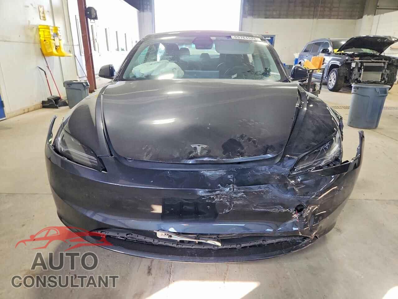 TESLA MODEL 3 2024 - 5YJ3E1EB8RF768046