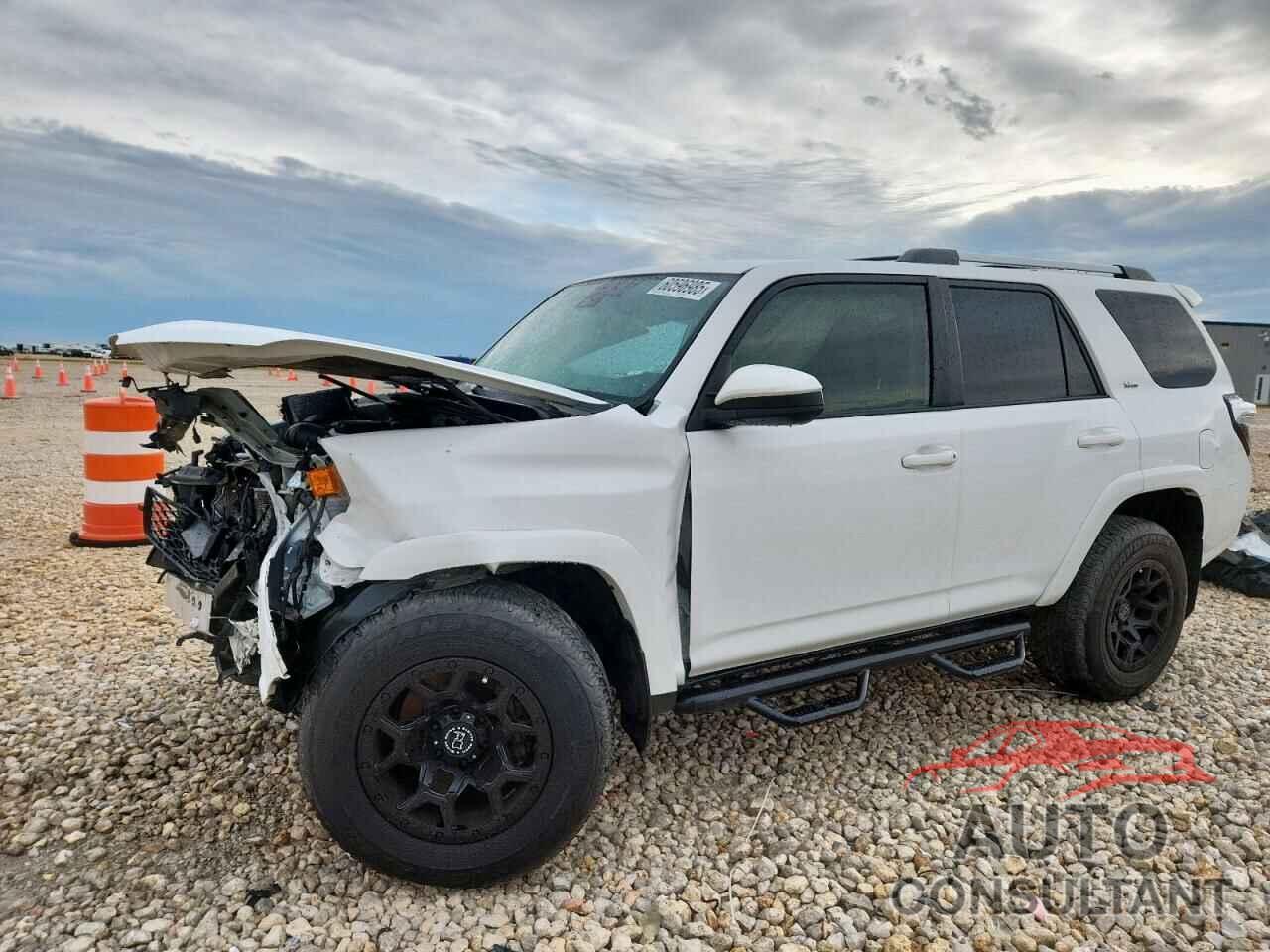 TOYOTA 4RUNNER 2022 - JTEEU5JR5N5258539