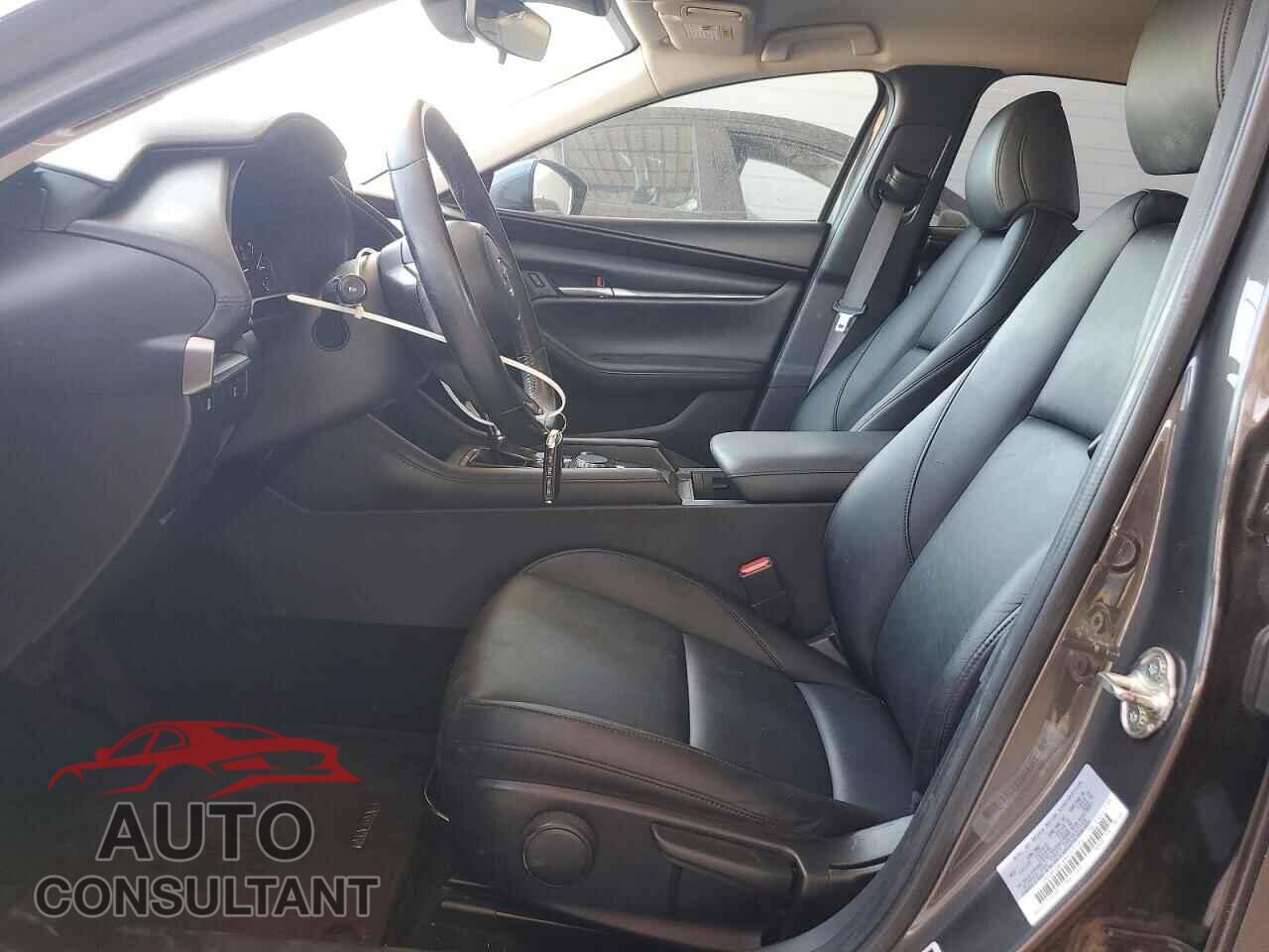 MAZDA 3 2021 - JM1BPABL1M1327976