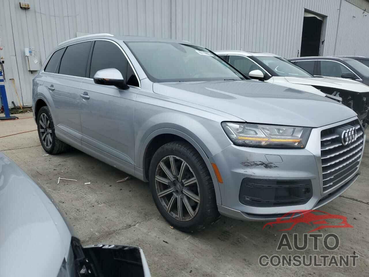 AUDI Q7 2018 - WA1LAAF71JD000856