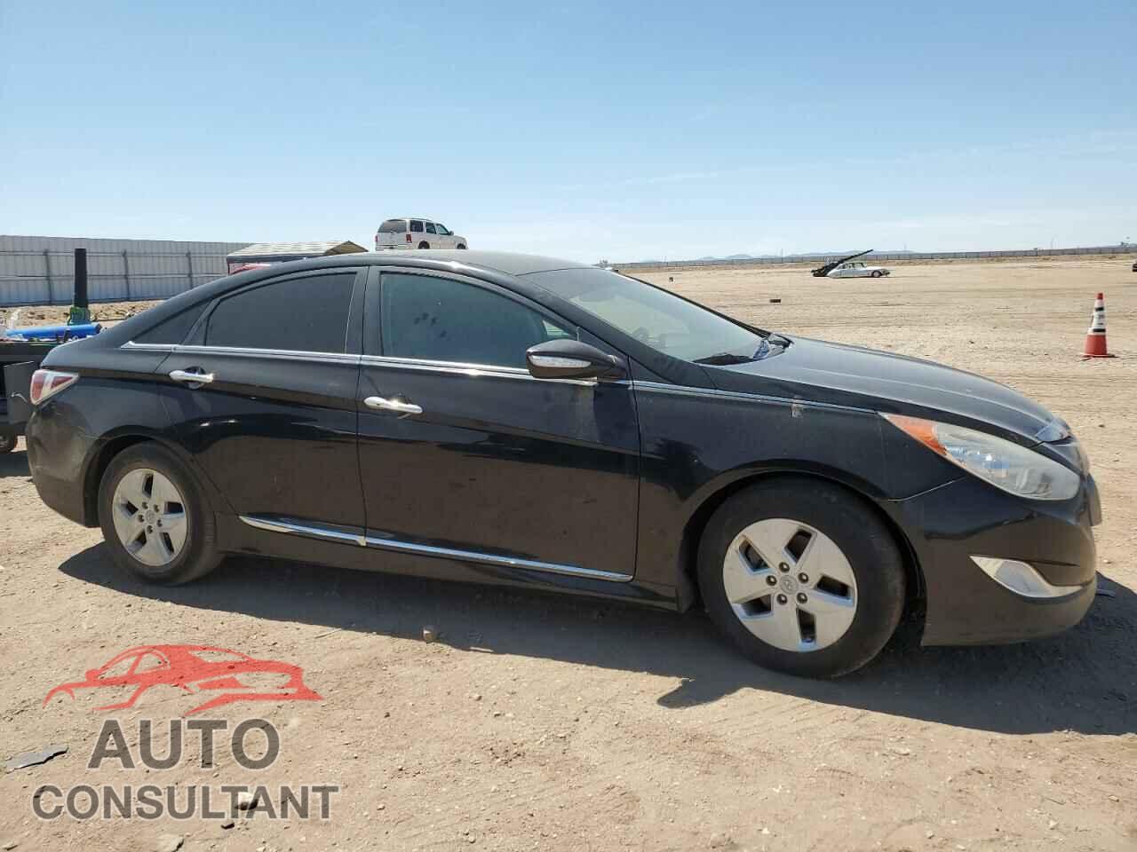 HYUNDAI SONATA 2012 - KMHEC4A41CA034982