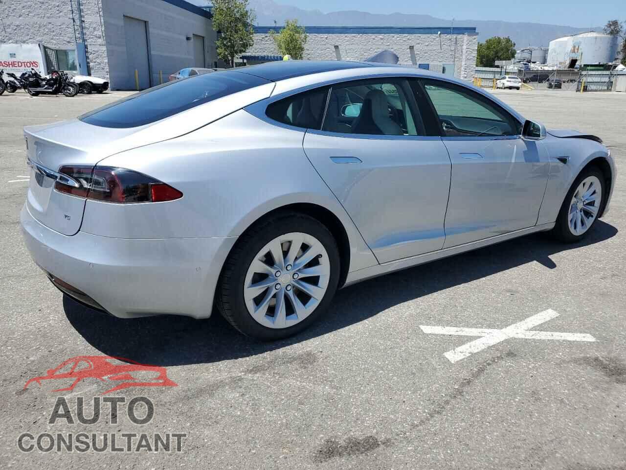 TESLA MODEL S 2017 - 5YJSA1E1XHF228534