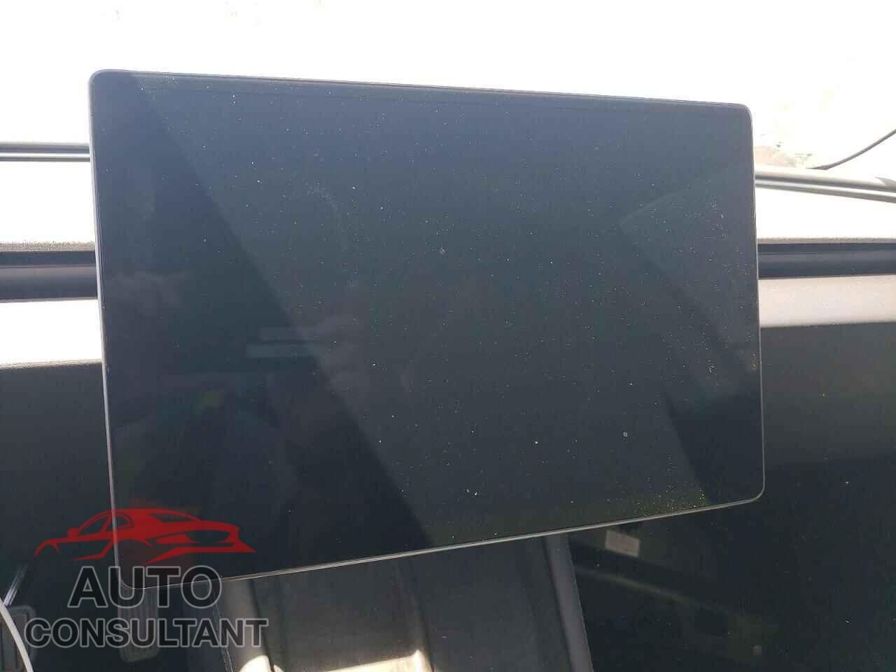 TESLA MODEL 3 2024 - 5YJ3E1EB3RF787345