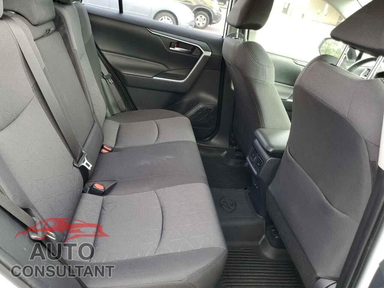 TOYOTA RAV4 2019 - JTMP1RFV0KD040349