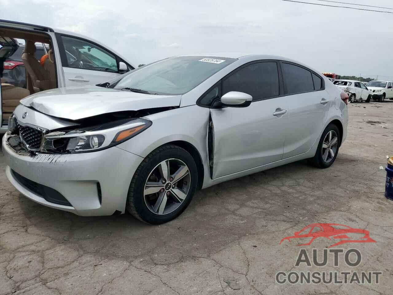 KIA FORTE 2018 - 3KPFL4A72JE194995