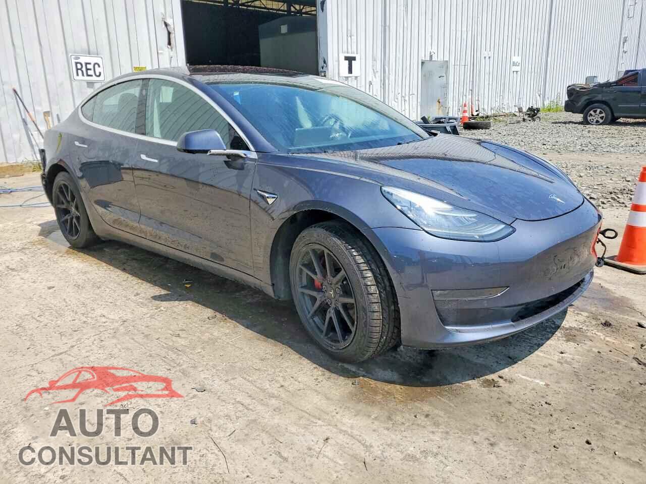 TESLA MODEL 3 2018 - 5YJ3E1EA4JF028134
