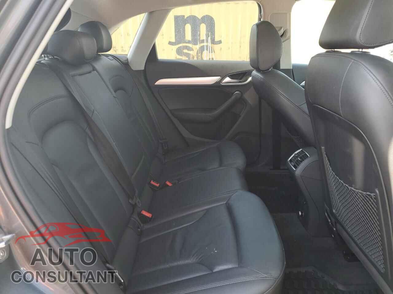 AUDI Q3 2016 - WA1BFCFS7GR008467