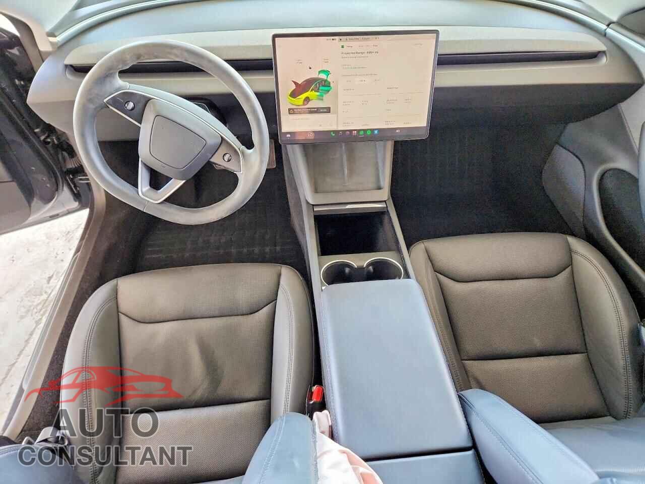 TESLA MODEL 3 2024 - 5YJ3E1EA9RF740618