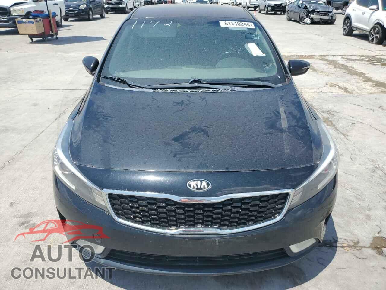 KIA FORTE 2017 - 3KPFL4A84HE127821
