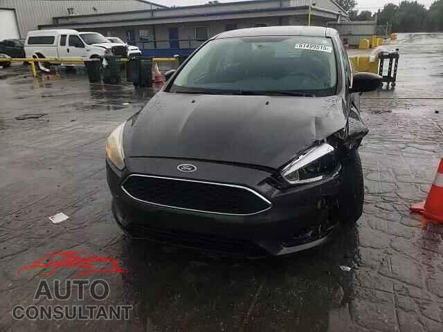 FORD FOCUS 2018 - 1FADP3E22JL268451
