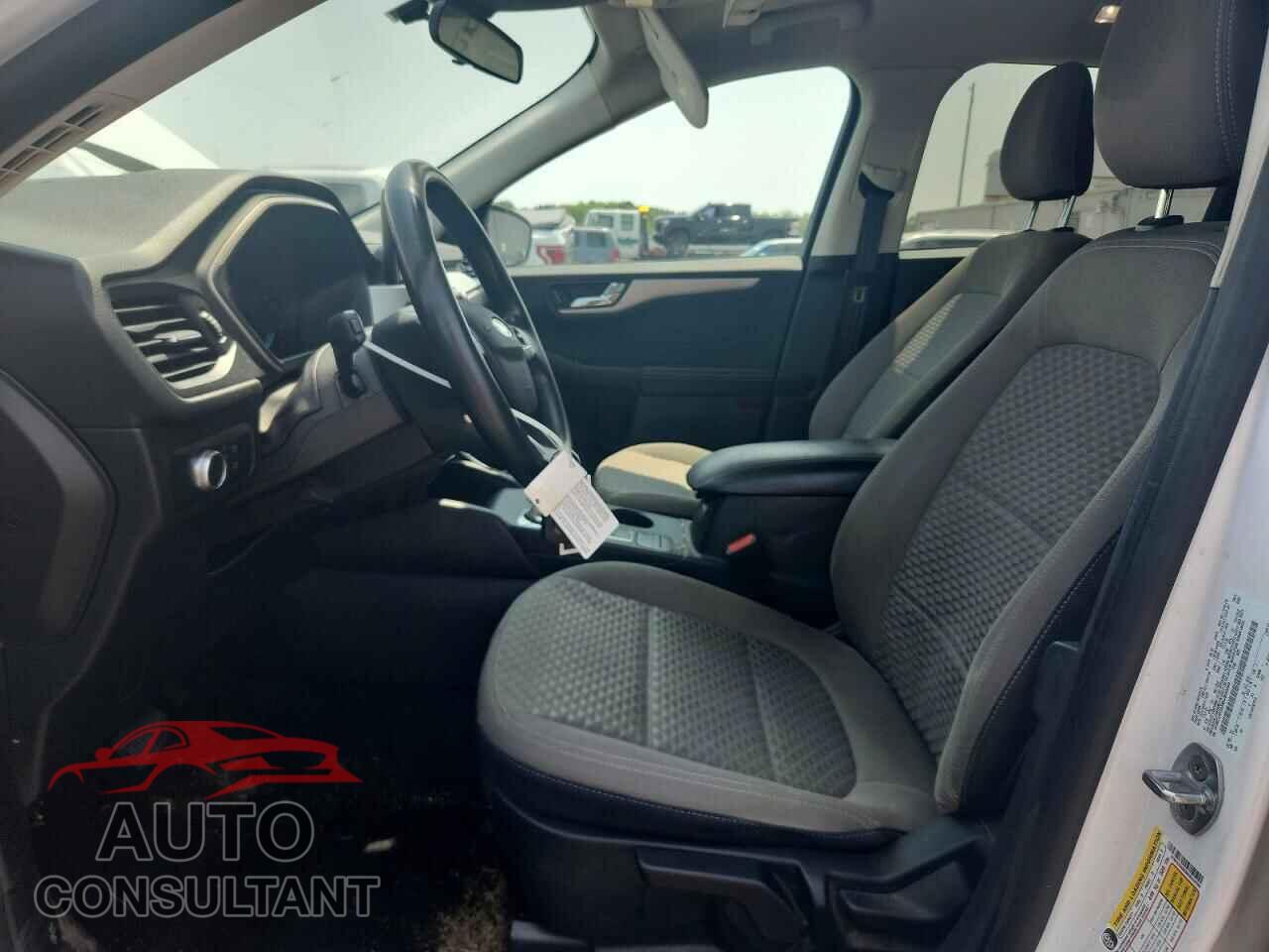 FORD ESCAPE 2021 - 1FMCU9G65MUB20290