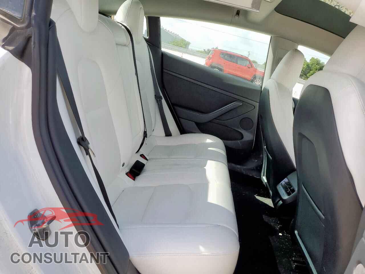 TESLA MODEL 3 2023 - 5YJ3E1EAXPF489086